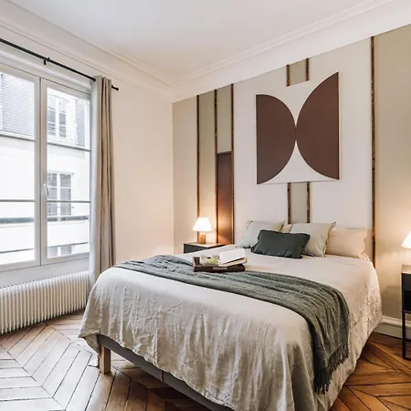 Apartment Saray - 1 A Invalides