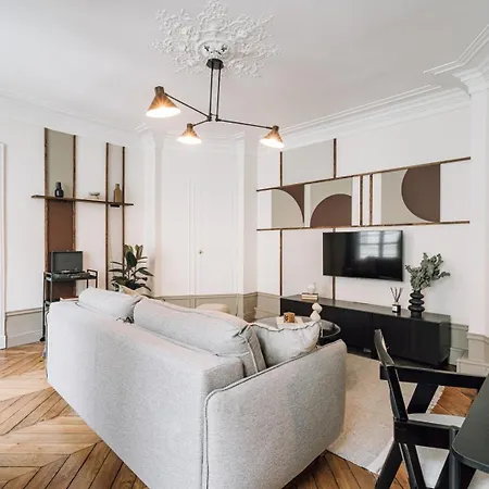 Saray - 1 A Invalides Apartment